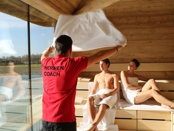 2 Tage Lodge-Luxus im Nationalpark mit Therme