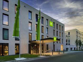 2 Tage Kurzurlaub mit Frühstück im ibis Styles Friedrichshafen