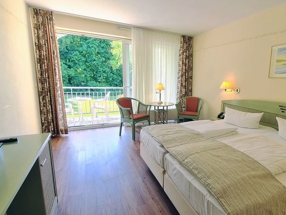 Doppelzimmer STANDARD mit Balkon