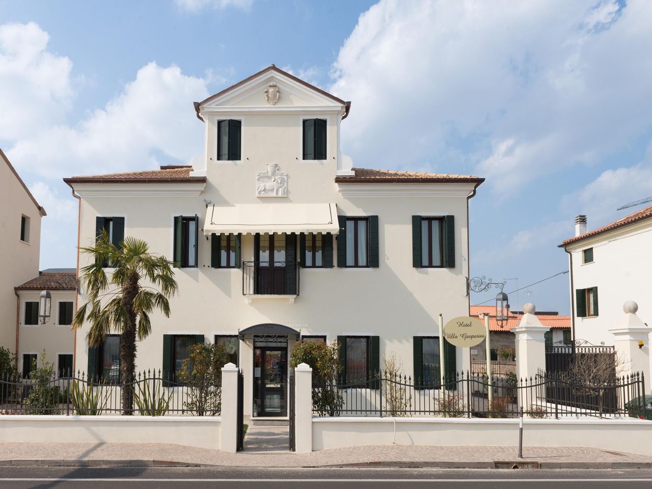 Romantisch Venedig mit Gondelfahrt im Deluxe Zimmer