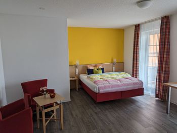 Bild 10 von 27