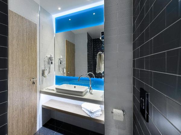 2 Tage mit Frühstück im Holiday Inn Regensburg, Bayern inkl. Frühstück
