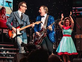 Rock around the clock - Die legendäre Musicalshow in Berlin mit Ticket und Hotel