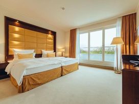 5 Tage im Grand Elysee Hamburg 