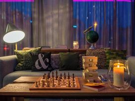 2 Tage Kurzurlaub mit Frühstück im Moxy Frankfurt Airport