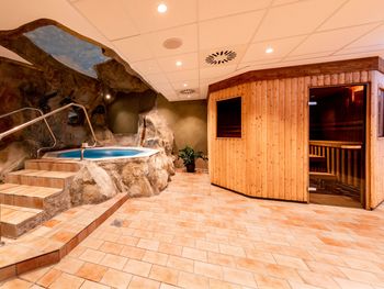 3 Badetage inkl. Eintritt Salztal Paradies & HP Plus