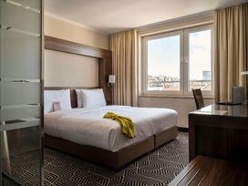 2 Tage mit Frühstück im Flemings Hotel Frankfurt