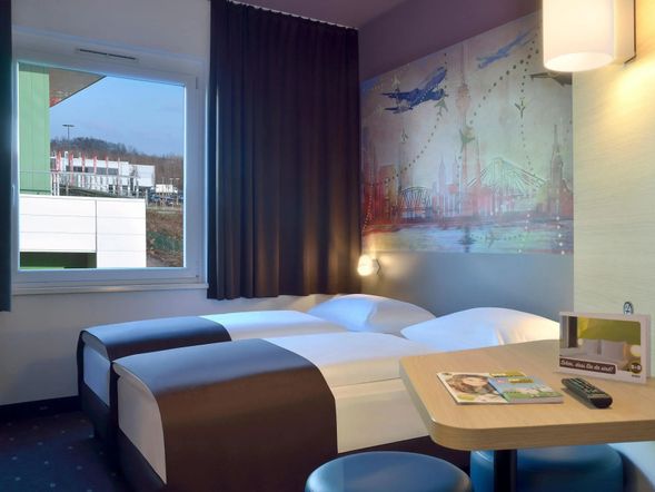 Doppelzimmer STANDARD mit zwei Einzelbetten