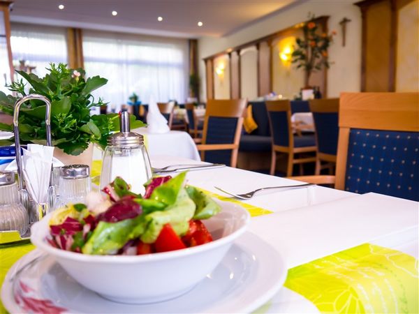 KissSalis Thermalbadewoche - 6 Tage inkl. Frühstück in Bad Kissingen, Bayern inkl. Frühstück