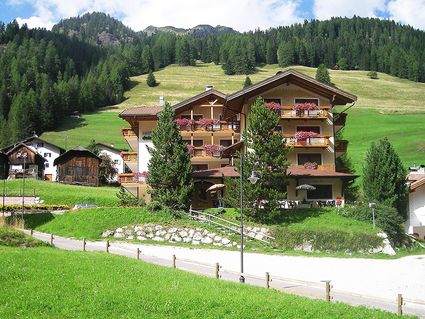 Hotel Dolomites Inn