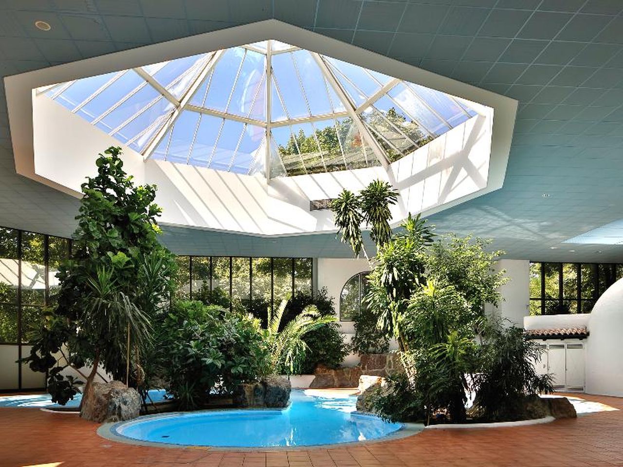 Auszeit 8 Tage mit Frühstück im Eventhotel Pyramide