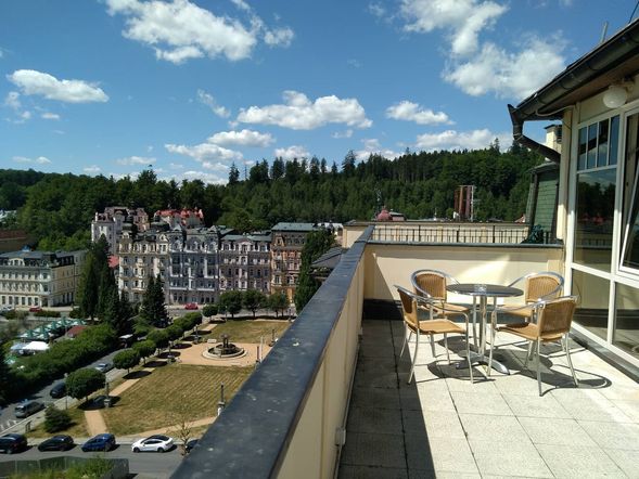 Hotel Flora