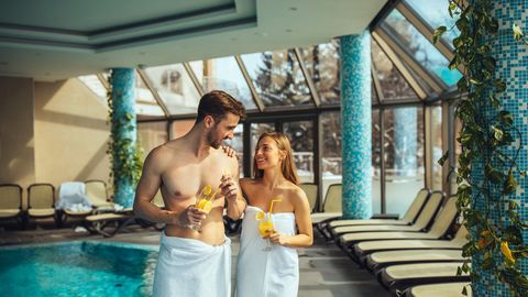 Paarurlaub in einer Therme