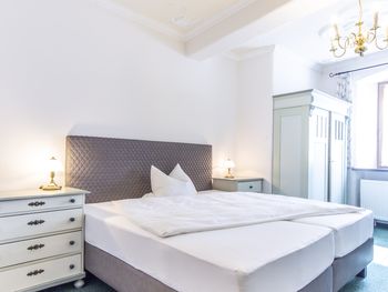Bild 9 von 16