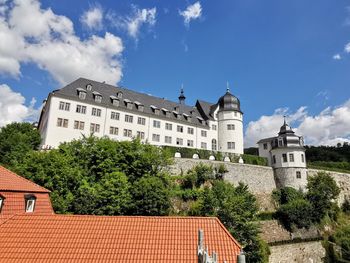 durch den Schnee-verzauberten Harz