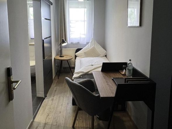 Einzelzimmer STANDARD mit Seeblick