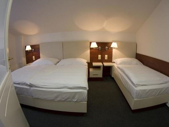 Dreibettzimmer