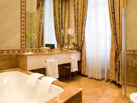 Luxus im Schloss Bensberg für 2 Tage