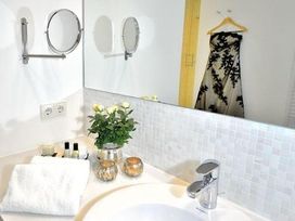6 Tage mit Frühstück im Privathotel Lindtner Hamburg