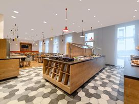 2 Tage mit Frühstück im Holiday Inn Regensburg