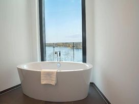 2 Tage im Courtyard Wolfsburg mit Frühstück