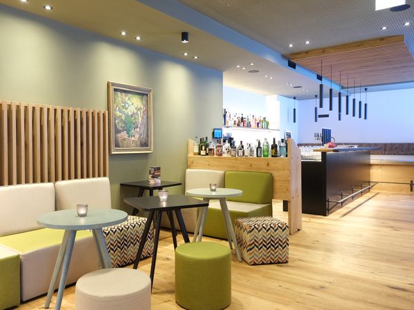 2 Tage SKI SUPER DEAL - 1 Night in St. Anton am Arlberg, Tirol inkl. Frühstück