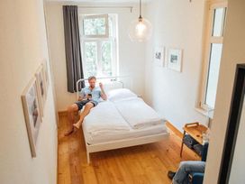 4 Tage Leipzig entdecken – Privatzimmer & Welcome Drink im modernen Hostel
