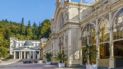 Kreuzbrunnen-Kolonnade Marienbad