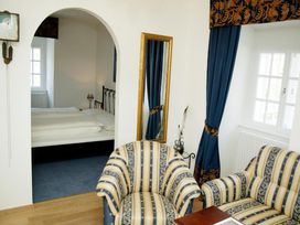 Wohnen im Schloss Halbturn - 3 Tage mit HP