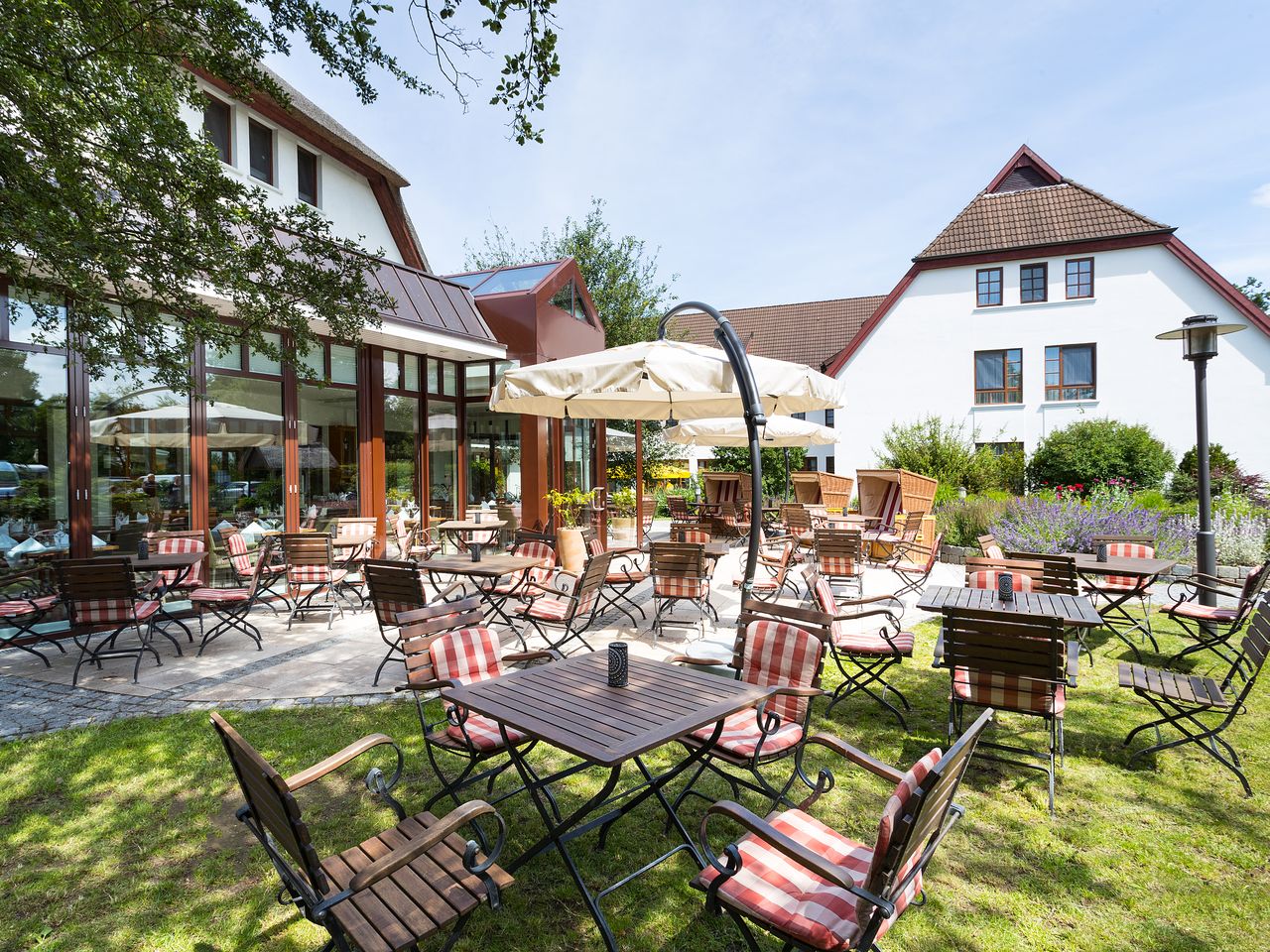 Ostsee-Urlaub in Warnemünde mit Halbpension I 7 Tage
