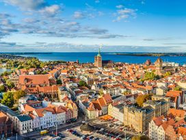 Romantikzauber an der Ostsee inkl. Menü & Kinobesuch