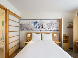 2 Tage mit Frühstück im Hotel Novotel Aachen City