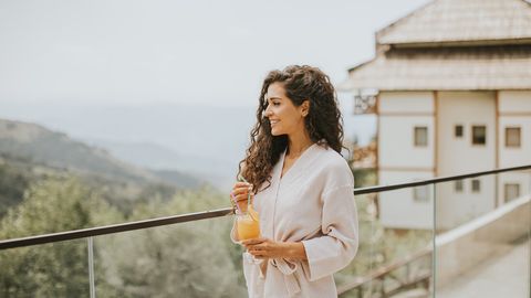Frau in einem Wellnesshotel