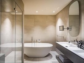 7 Tage in der größten Einkaufsstadt des Ostens