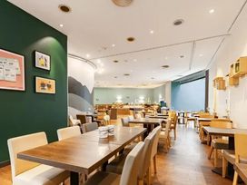 2 Tage Kurzurlaub mit Frühstück im Garner Hotel Düsseldorf - Main Station