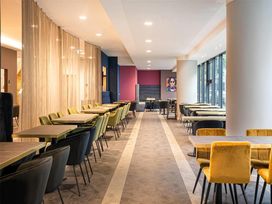 2 Tage Kurzurlaub mit Frühstück im elaya hotel oberhausen