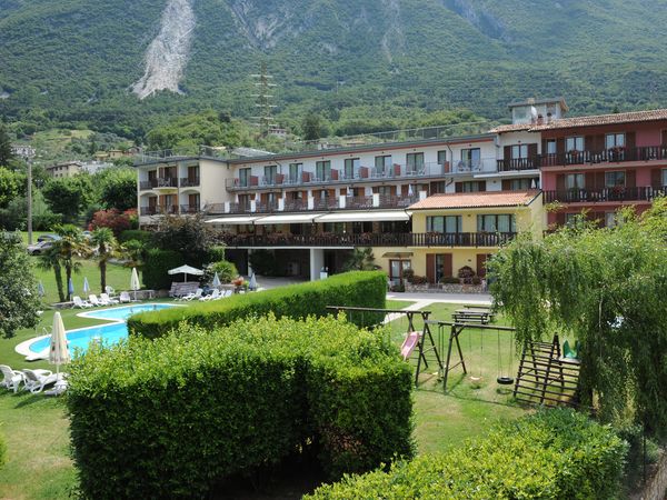 6 Tage Auszeit: Malcesine am Gardasee mit Bootsfahrt, Venetien inkl. Frühstück