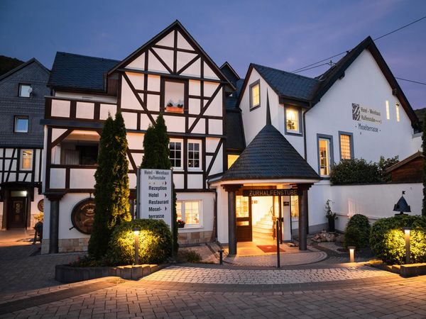 6 Tage Basenfasten, Wandern und Yoga Hotel Halfenstube & Villa Spa 1894 in Senheim-Senhals, Rheinland-Pfalz