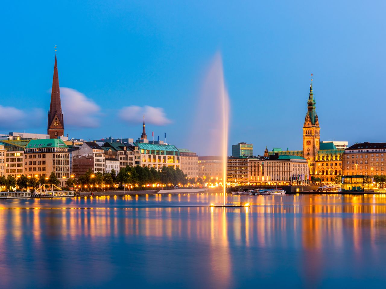 3 Tage im Grand Elysee Hamburg mit Frühstück