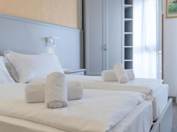 Doppelzimmer mit Balkon