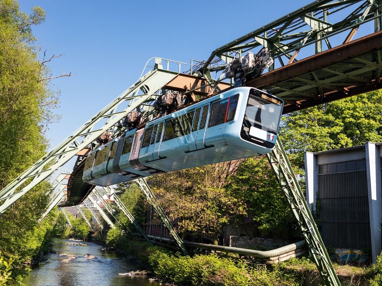 Kurz mal die Schwebebahn entdecken