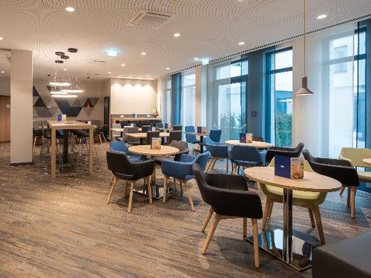 2 Tage mit Frühstück im Holiday Inn Express Munich