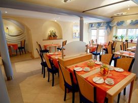 Summertime-Special: Zwischen Weinbergen & Europapark