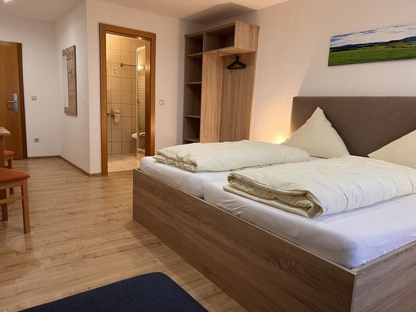 4 Tage Zeit zu Zweit inkl. candle Light Dinner in Eschlkam, Bayern inkl. Halbpension