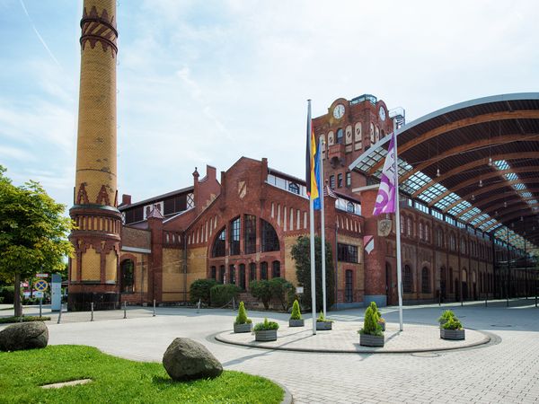 Familien-Entspannung Monte Mare Erlebnisbad- 5 Tage in Offenbach am Main, Hessen inkl. Frühstück