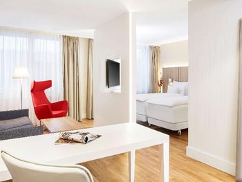 5 Tage im NH Collection Hamburg City mit Frühstück