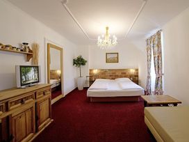 Wohnen im Schloss Halbturn - 3 Tage mit HP