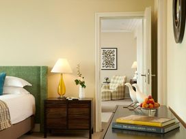 2 Tage Erholung und Luxus in der Landeshauptstadt