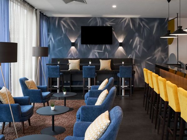 Ein prickelnder Start in einen zauberhaften Weihnachtsmarkt-Tag | 3 Tage Four Points Flex by Sheraton Essen inkl. Frühstück