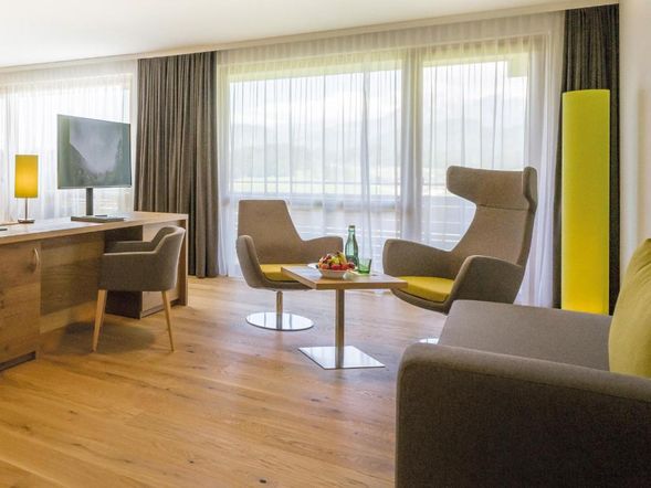 Juniorsuite/n